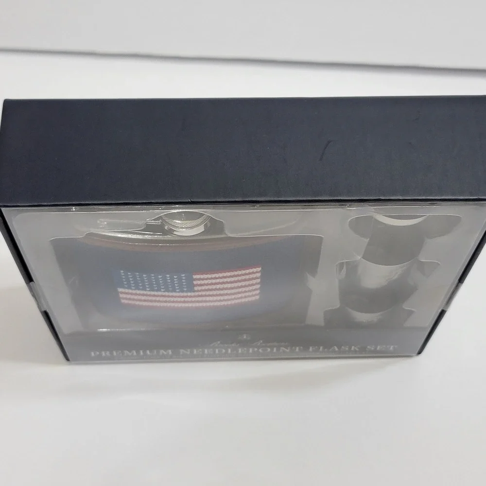 Brooks Brothers Premium Needlepoint Flask Set American Flag Stainless Steel 6oz